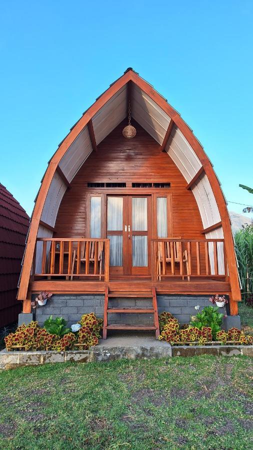 Family Rinjani Bungalow Sajang Экстерьер фото