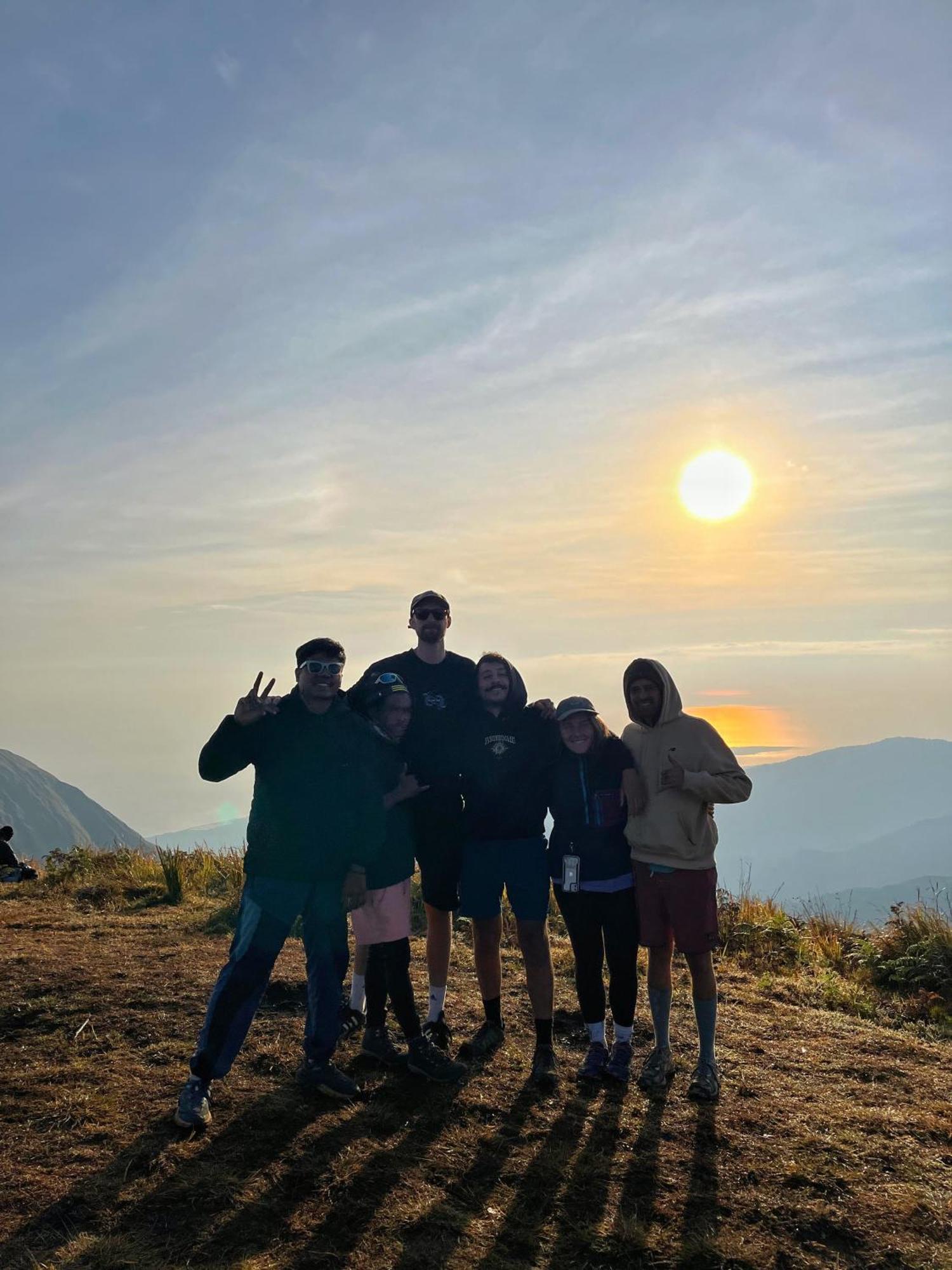 Family Rinjani Bungalow Sajang Экстерьер фото